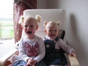 Linn&Liana 2012-04-09 004_klein